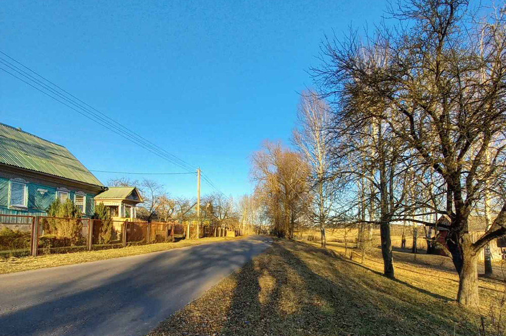 Улица Комарова